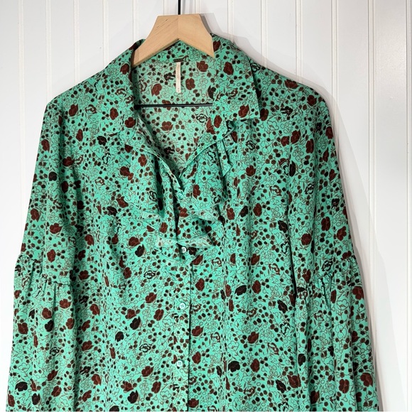 Free People Floral Ruffle Blouse M Pistachio Green Cottage Coquette Victorian - Picture 7 of 11